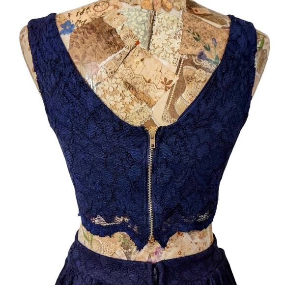 Formal Dark Blue Lace 2 Piece Crop Top Full Maxi Skirt Gown Long Dress Designer - Picture 12 of 15